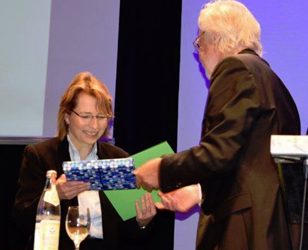Dagmar Heckel und Reinhold Vogt mit der Silbernen Ehrennadel des Bundesverbandes ausgezeichnet